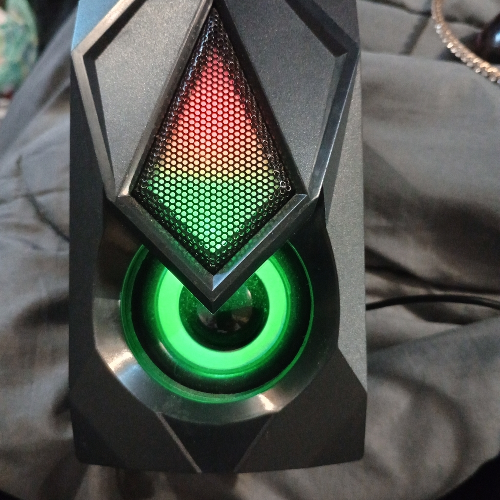 Computer speaker set - Picture 8 of 11